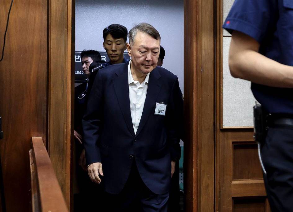 Janubiy Koreya sobiq prezidenti KXDR bilan harbiy to‘qnashuv qo‘zg‘atishga uringanlikda ayblandi